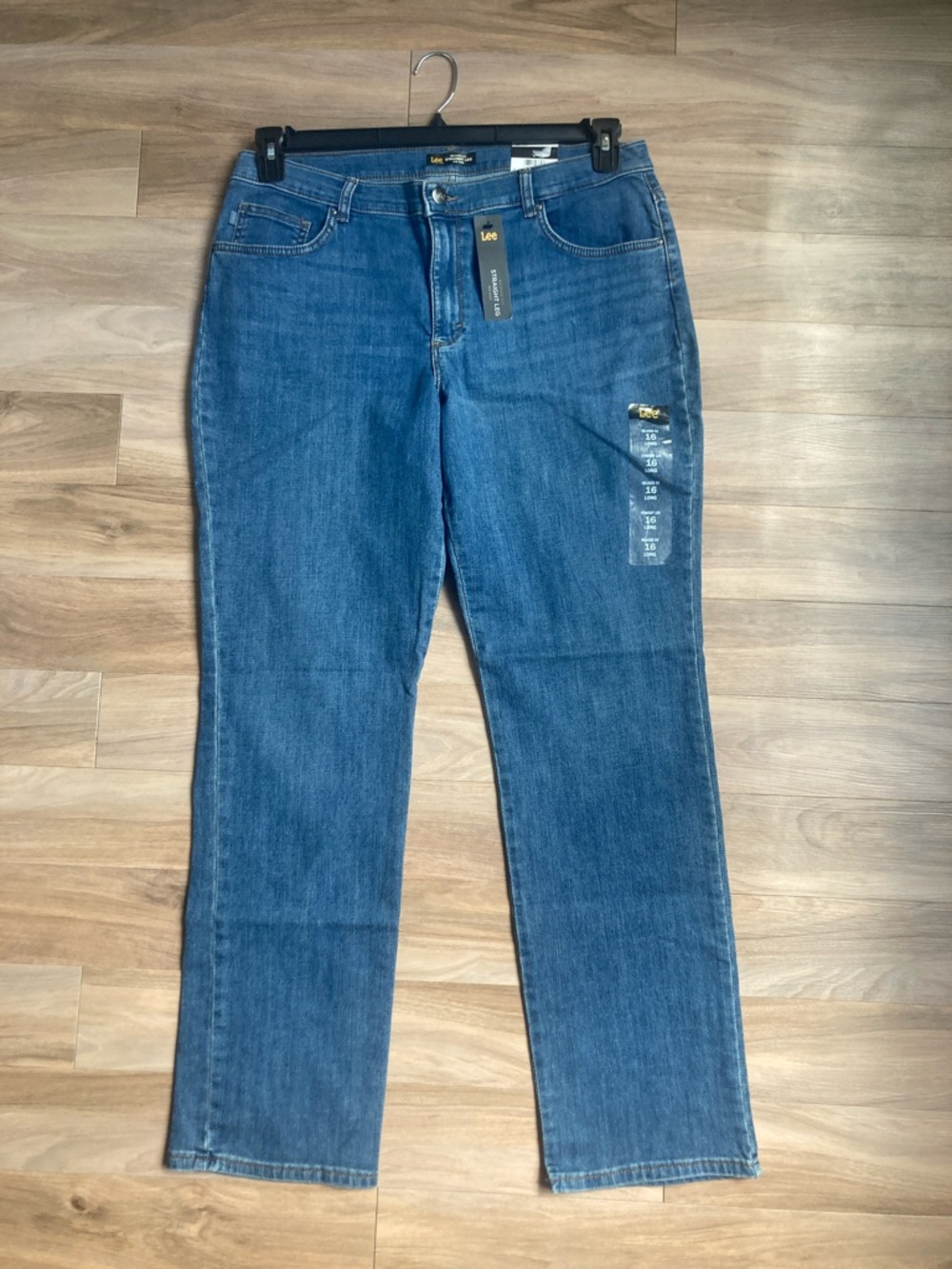 Lee relaxed fit midrise straight Leg jean 16 Long